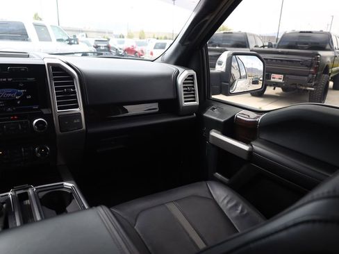 Used 2015 Ford F150 Platinum w/ Equipment Group 701A Luxury image 20