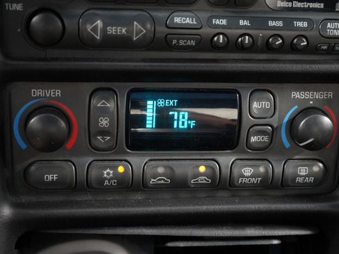 Used 2000 Chevrolet Corvette Coupe RWD image 13