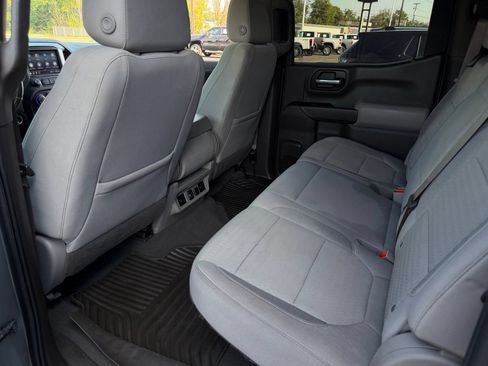 Used 2022 Chevrolet Silverado 1500 LT AWD/4WD image 15