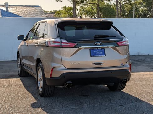 Certified 2020 Ford Edge SE image 6