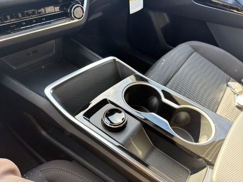 New 2026 Chevrolet Equinox LT image 30