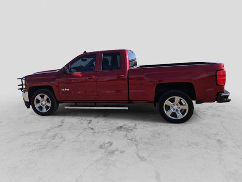 Used 2018 Chevrolet Silverado 1500 LT w/ Texas Edition image 5