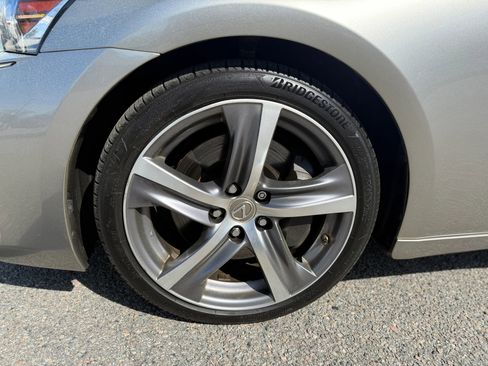 Used 2018 Lexus IS 350 AWD image 12