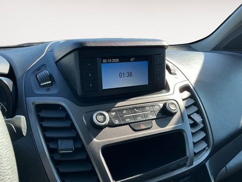 Certified 2022 Ford Transit Connect XL image 9