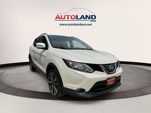 Used 2018 Nissan Rogue Sport SL AWD/4WD image 2