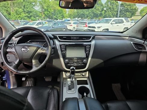 Used 2020 Nissan Murano SL w/ Moonroof Package AWD/4WD image 12