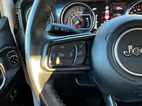 Certified 2022 Jeep Gladiator Sport image 26