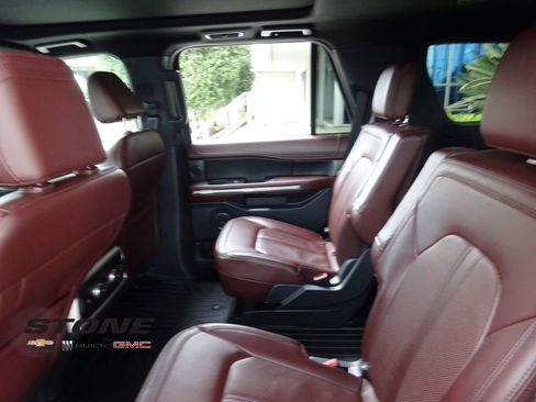 Used 2022 Ford Expedition Limited AWD/4WD image 21