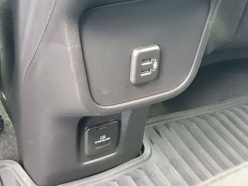 Used 2024 Chevrolet Equinox LT FWD image 26