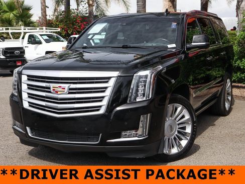 Used 2019 Cadillac Escalade Platinum image 4
