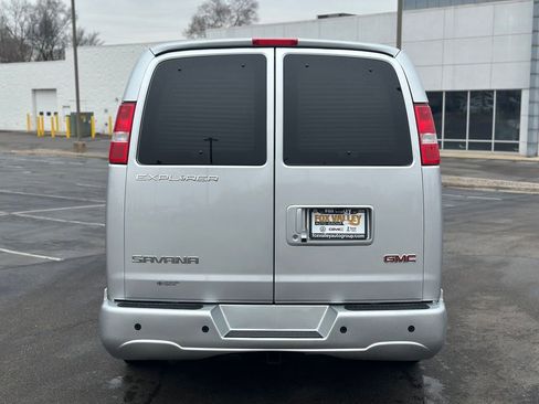 Used 2021 GMC Savana 2500 LS w/ Enhanced Convenience Package image 5