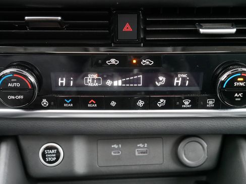 Certified 2023 Nissan Rogue SL w/ SL Premium Package image 23