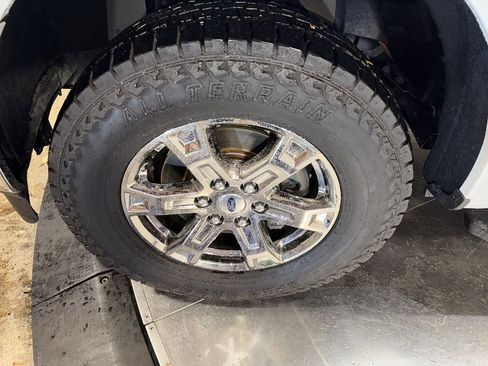 Used 2021 Ford F150 XLT w/ Equipment Group 302A High image 10