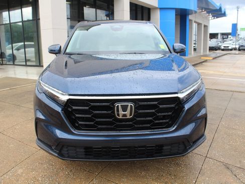 Used 2025 Honda CR-V EX image 2