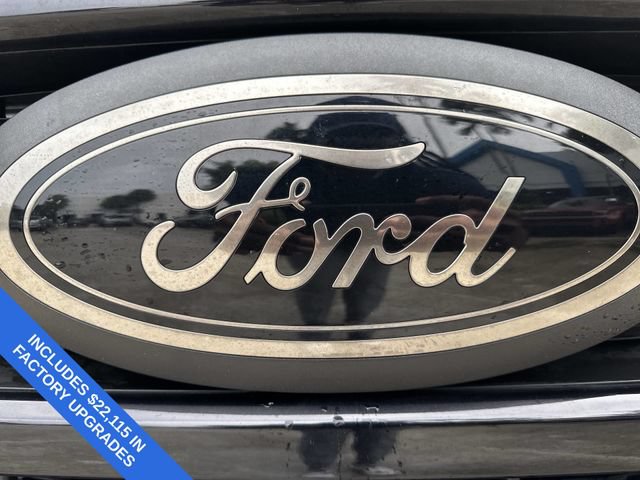Used 2022 Ford F250 Lariat w/ Black Appearance Package AWD/4WD image 10