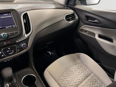 Used 2022 Chevrolet Equinox LT FWD image 24
