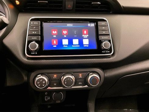 New 2025 Nissan Kicks Play S image 23