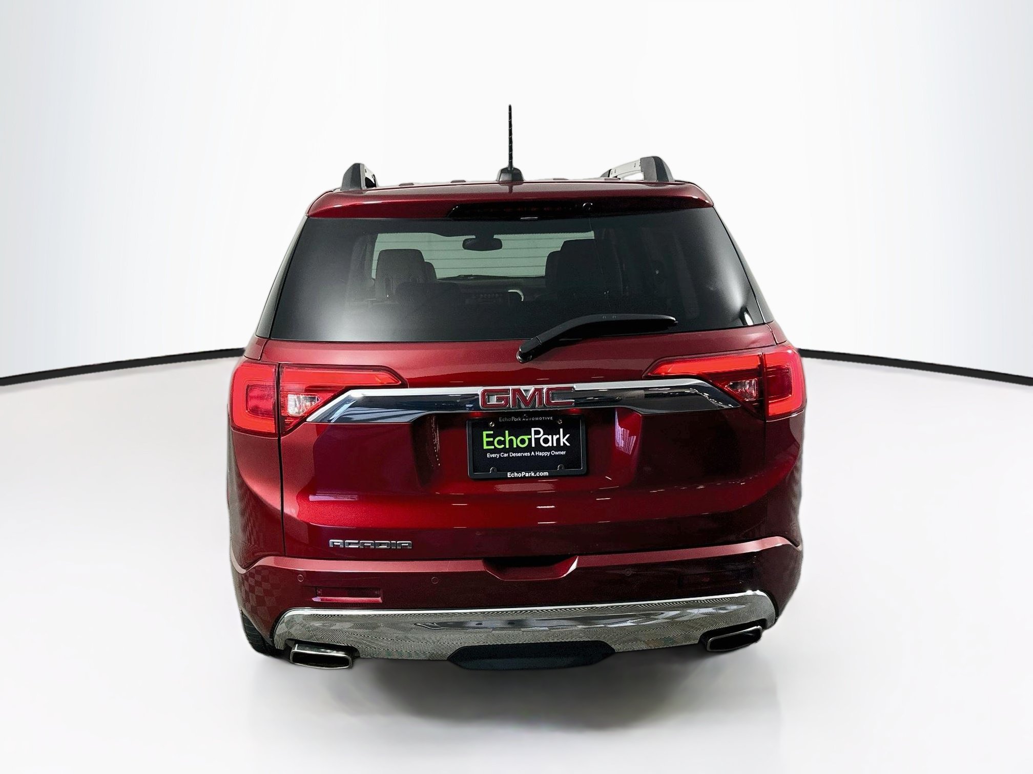 Used 2018 GMC Acadia Denali w/ Technology Package FWD image 7