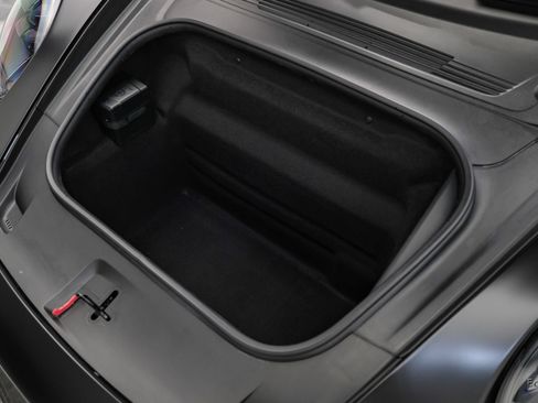 Used 2025 Porsche 911 Carrera S RWD image 93