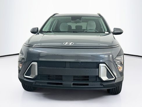 Used 2025 Hyundai Kona SEL AWD/4WD image 2