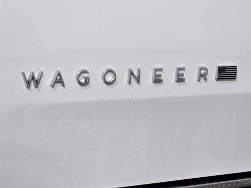 New 2025 Jeep Wagoneer L Series II image 6