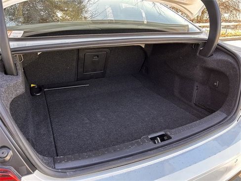 Used 2021 Volvo S60 T8 Inscription image 35