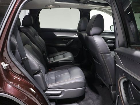 Used 2024 MAZDA CX-90 3.3 Turbo w/ Premium Package image 17