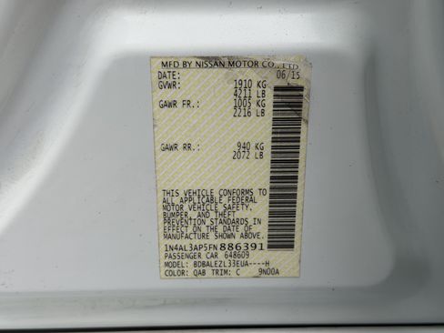 Used 2015 Nissan Altima 2.5 S w/ Power Driver Seat Package FWD image 32