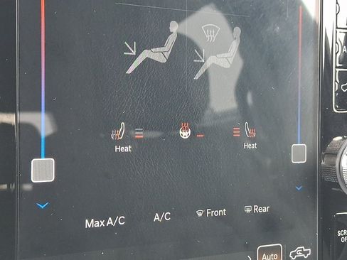 Used 2023 RAM 1500 Big Horn AWD/4WD image 24