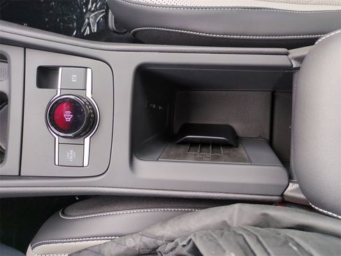 New 2026 Volkswagen Tiguan SE image 27