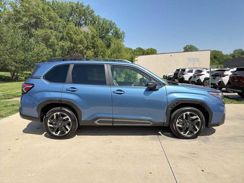 Used 2025 Subaru Forester Limited w/ Popular Package #1 AWD/4WD image 7