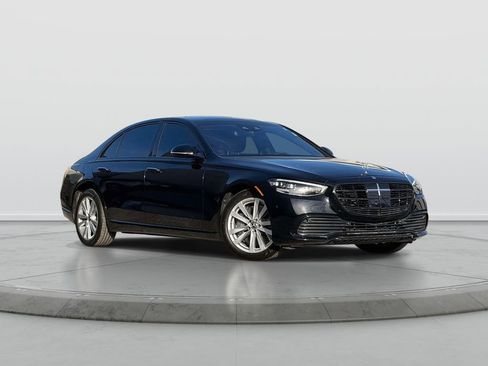 Used 2022 Mercedes-Benz S 500 4MATIC image 1