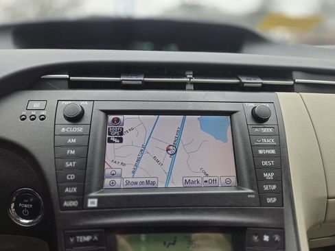 Used 2010 Toyota Prius Three image 13