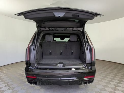 Certified 2025 Cadillac Escalade V w/ LPO, ONYX Package image 18