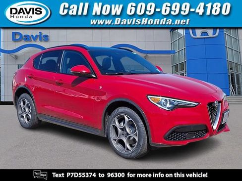 Used 2023 Alfa Romeo Stelvio Ti AWD/4WD image 1