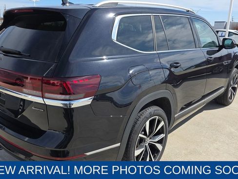 Used 2025 Volkswagen Atlas SEL Premium R-Line image 5