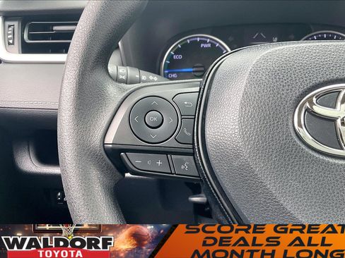 Used 2019 Toyota RAV4 XLE w/ Carpet Mat Package image 23