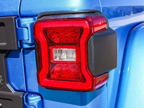 New 2026 Jeep Wrangler Unlimited Rubicon image 8