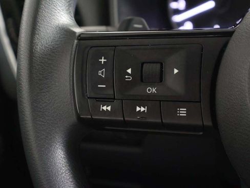 Used 2023 Nissan Rogue SV AWD/4WD image 36