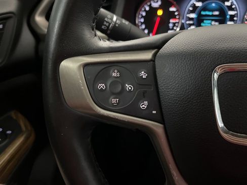 Used 2017 GMC Acadia Denali w/ Technology Package AWD/4WD image 63