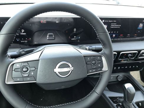 New 2026 Nissan Sentra SV w/ SV Convenience Package FWD image 23