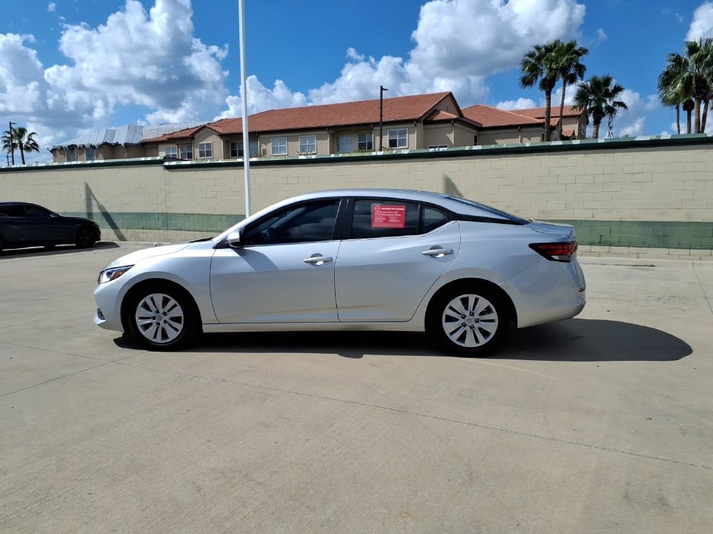 Used 2023 Nissan Sentra S FWD image 2