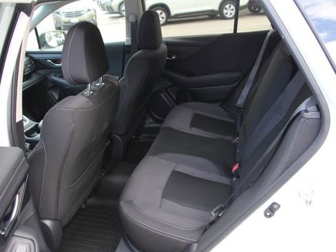 Used 2022 Subaru Outback Premium AWD/4WD image 29