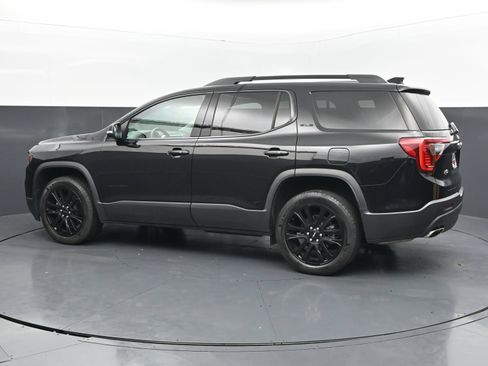 Used 2023 GMC Acadia SLE w/ Driver Convenience Package FWD image 3