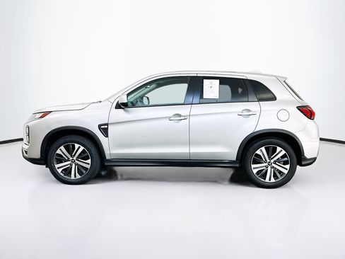 Used 2025 Mitsubishi Outlander Sport SE AWD/4WD image 4