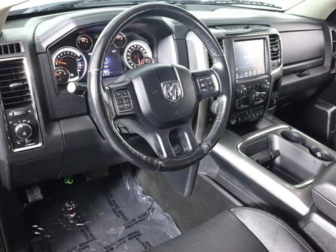 Used 2017 RAM 1500 Sport w/ Black Ram 1500 Sport Group image 9