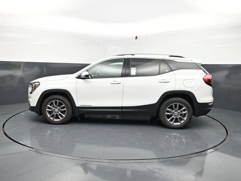 Used 2023 GMC Terrain SLT AWD/4WD image 5