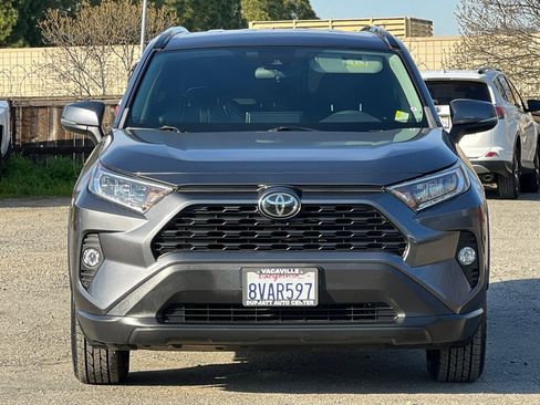 Used 2020 Toyota RAV4 XLE image 10