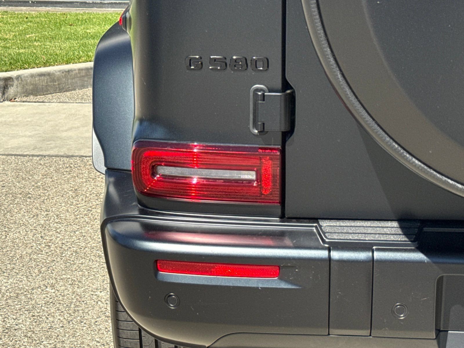 New 2027 Mercedes-Benz G 580 e image 9