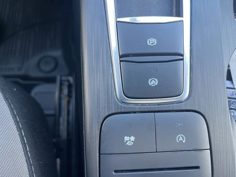 Used 2022 Ford Escape SE w/ Convenience Package image 25